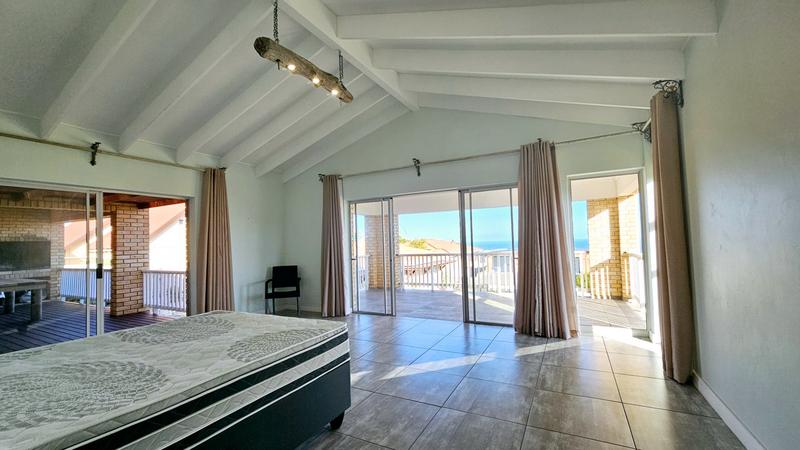 6 Bedroom Property for Sale in Dana Bay Western Cape